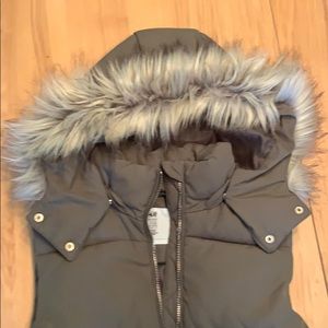 Size 10-12 H&M puffer vest